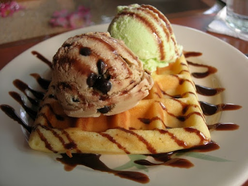 Ice cream waffle sundae